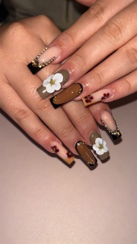 Nails by Malani - Autumn Blooms